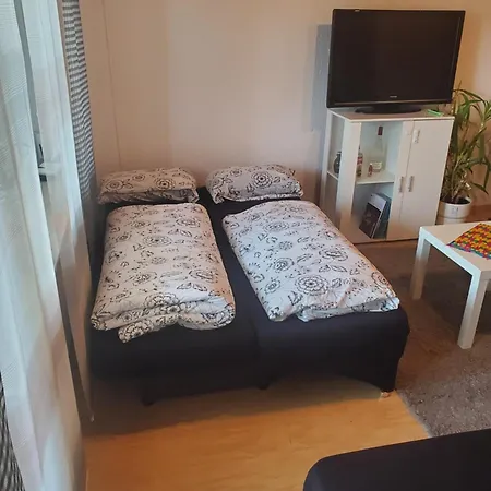 Einzimmerwohnungmit Grossem Balkon Apartment *