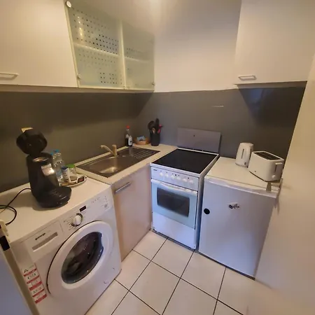 Einzimmerwohnungmit Grossem Balkon